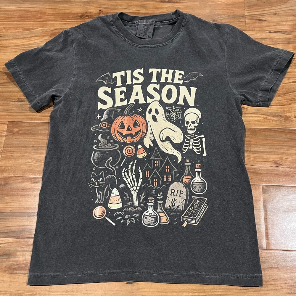Comfort Colors Cotton Unisex Size Small Charcoal Spooky Halloween T-Shirt